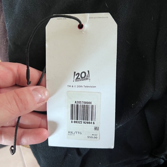 Levi’s Simpsons Long Sleeve - Picture 5 of 5